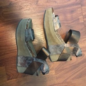 Brown wedges size 7.5